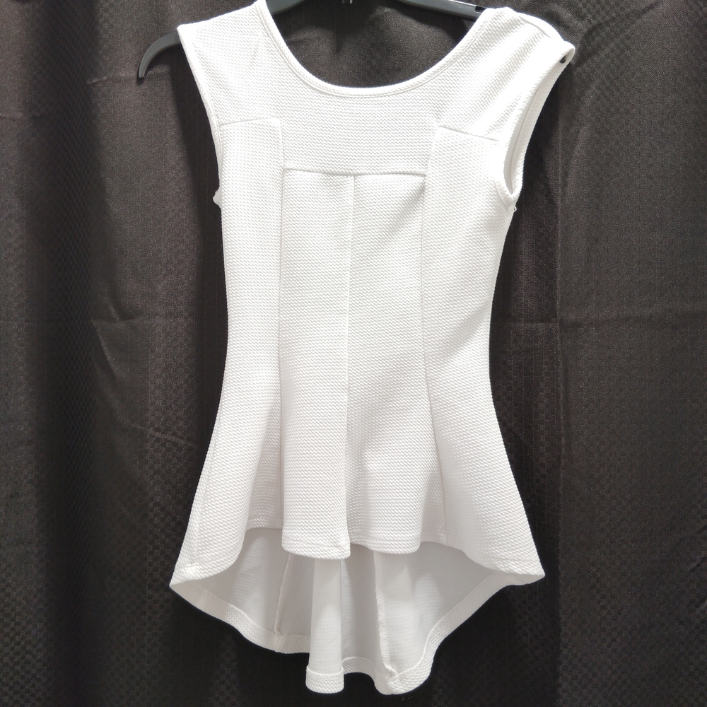Lipstick White Textured Blouse Size XS For Women